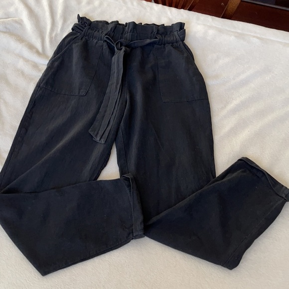 Kendall & Kylie Pants - Kendall & Kylie Paper Bag High Rise Black Pants Size XSmall